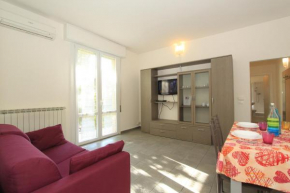Отель Apartment Pineta 11  Лидо Ди Помпоза